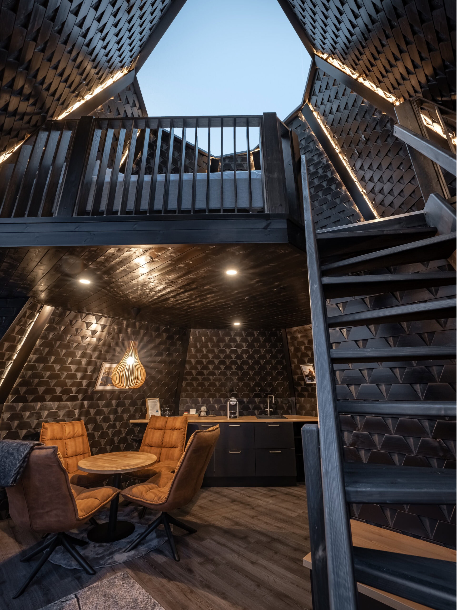 Tower Suite Inside - 2