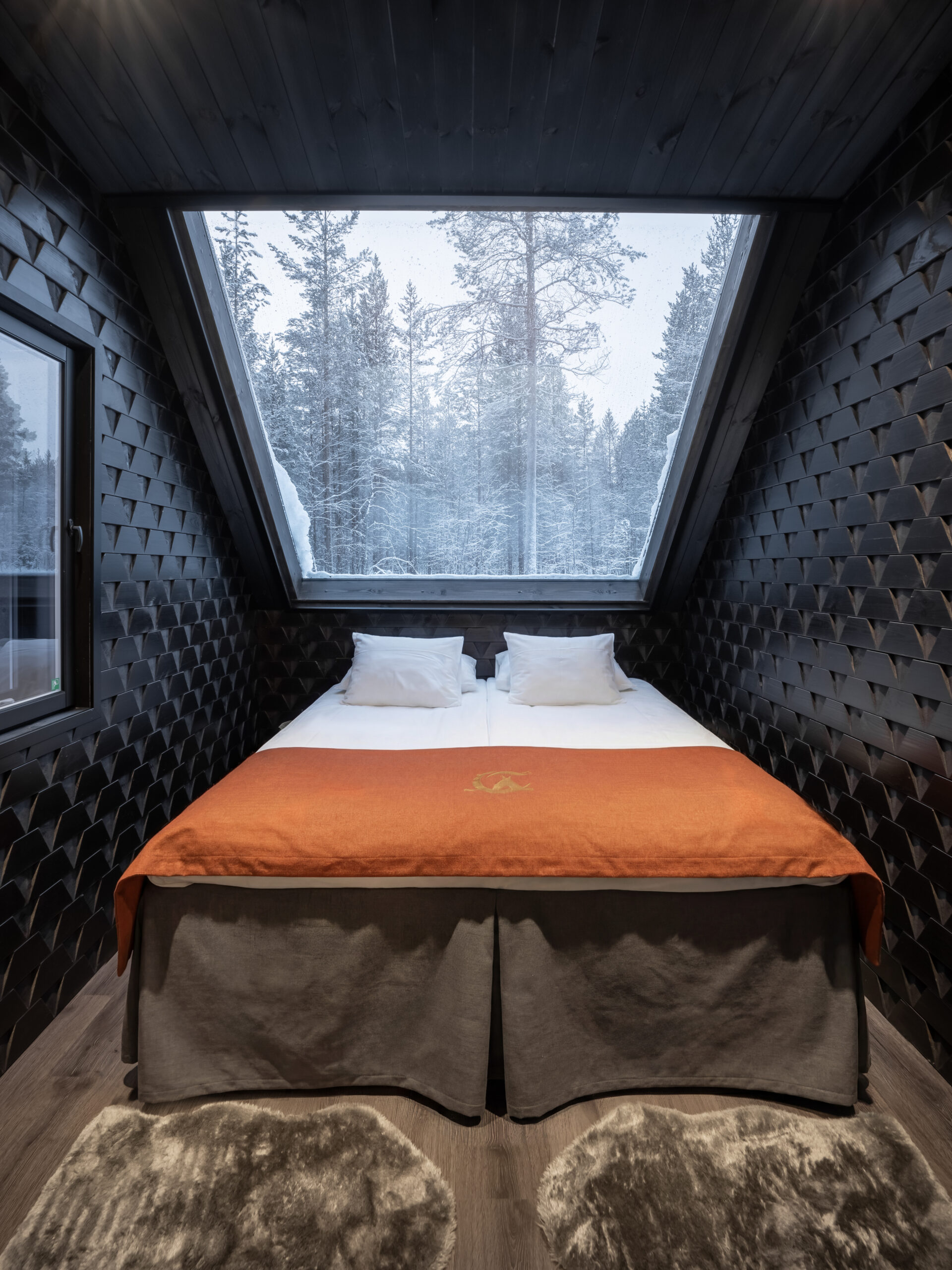 Tower Suite Inside - 3