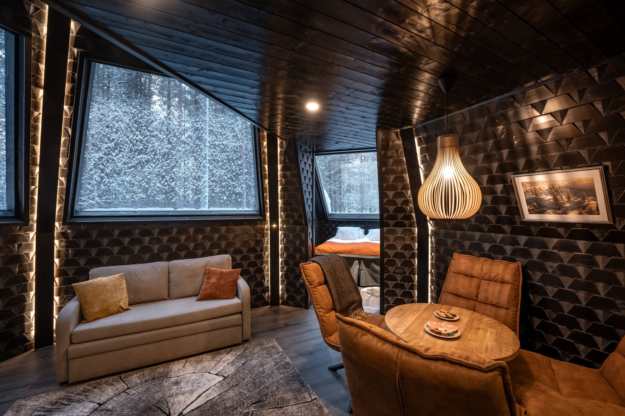 Tower Suite Inside - 9