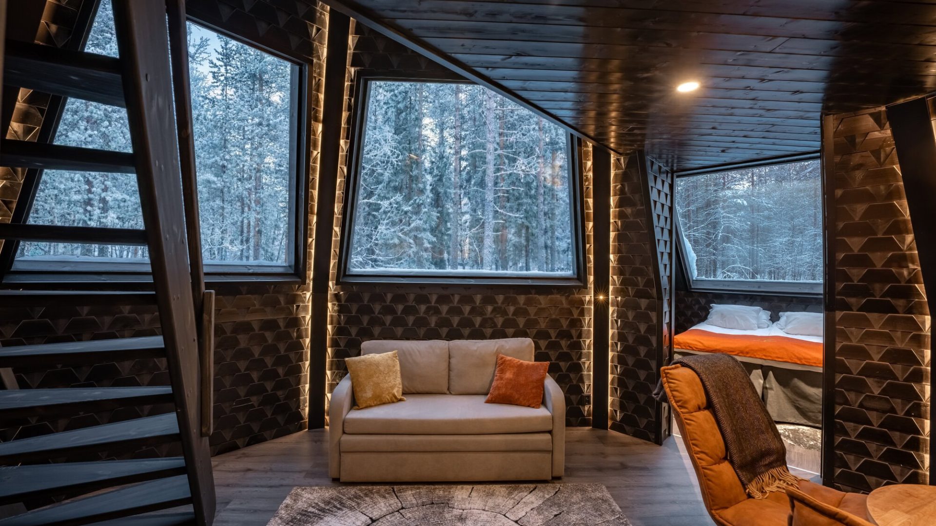 Tower Suite Inside - 8